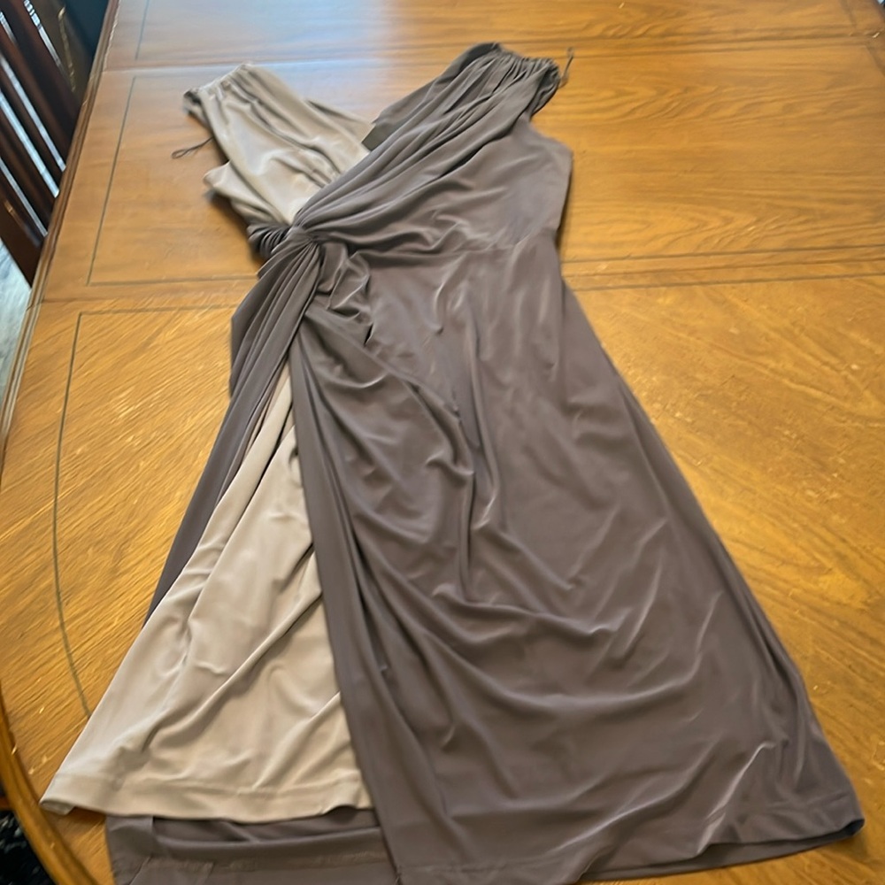 Adrianna Papell Taupe and Beige One-Shoulder Knot Dress